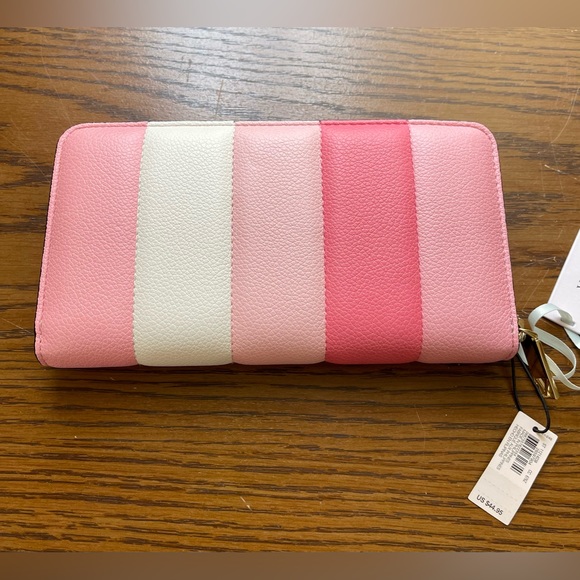 Victoria’s Secret Wallet - Picture 2 of 5